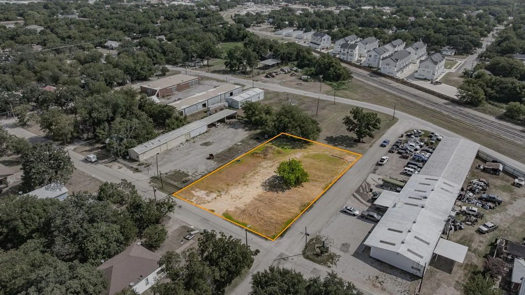 717 N Mccart Street, Stephenville