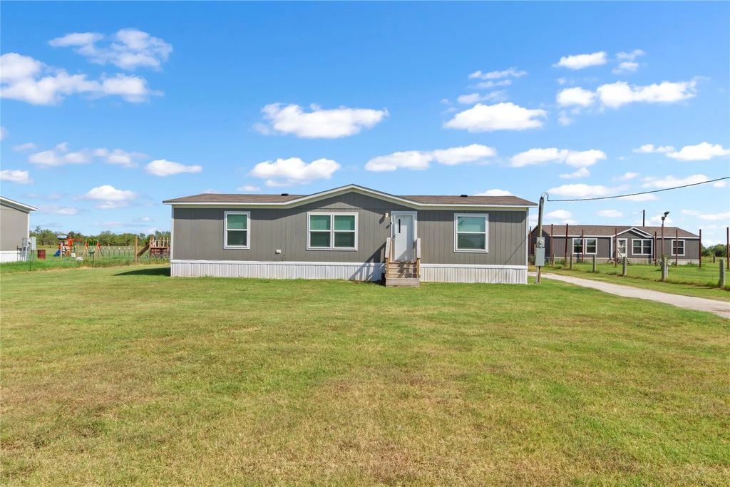 2347 Ne County Road 2070, Powell