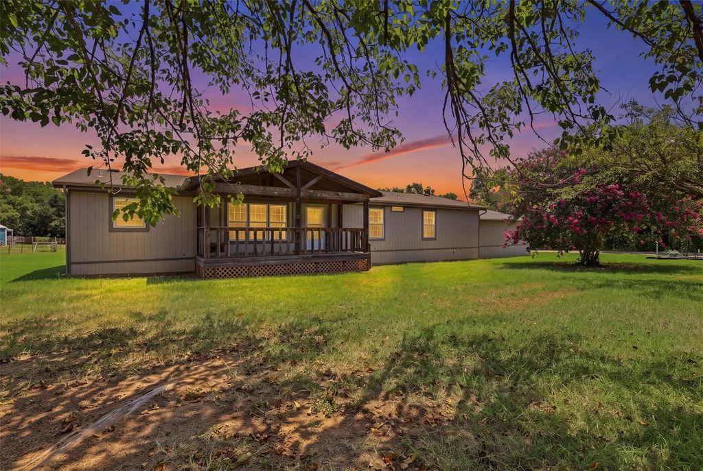 3235 County Road 204, Alvarado