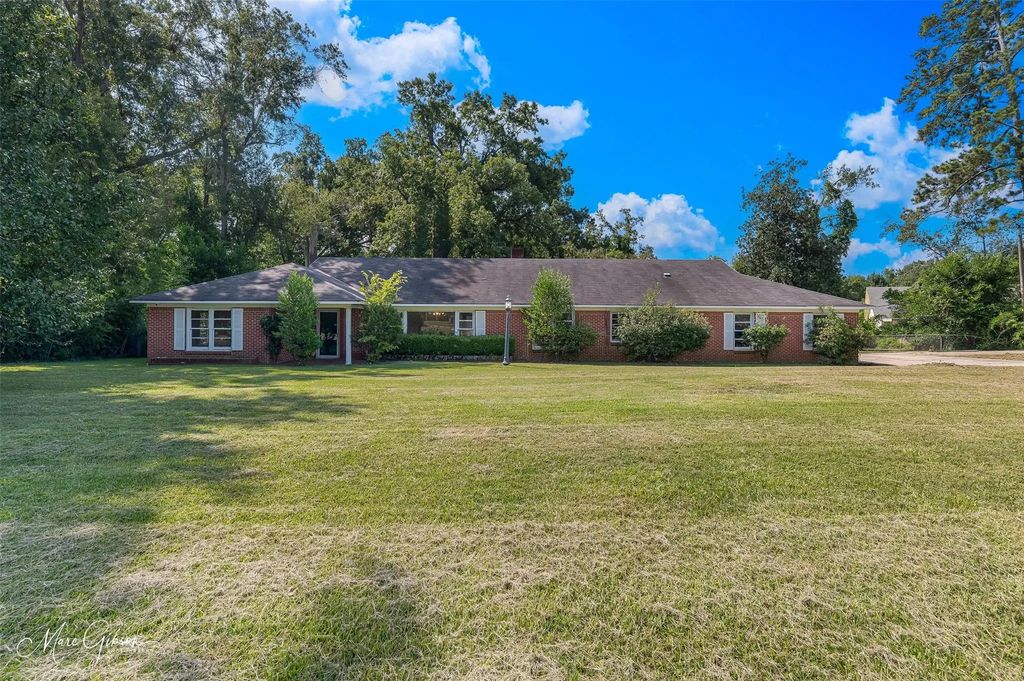 5743 Yarbrough, Shreveport