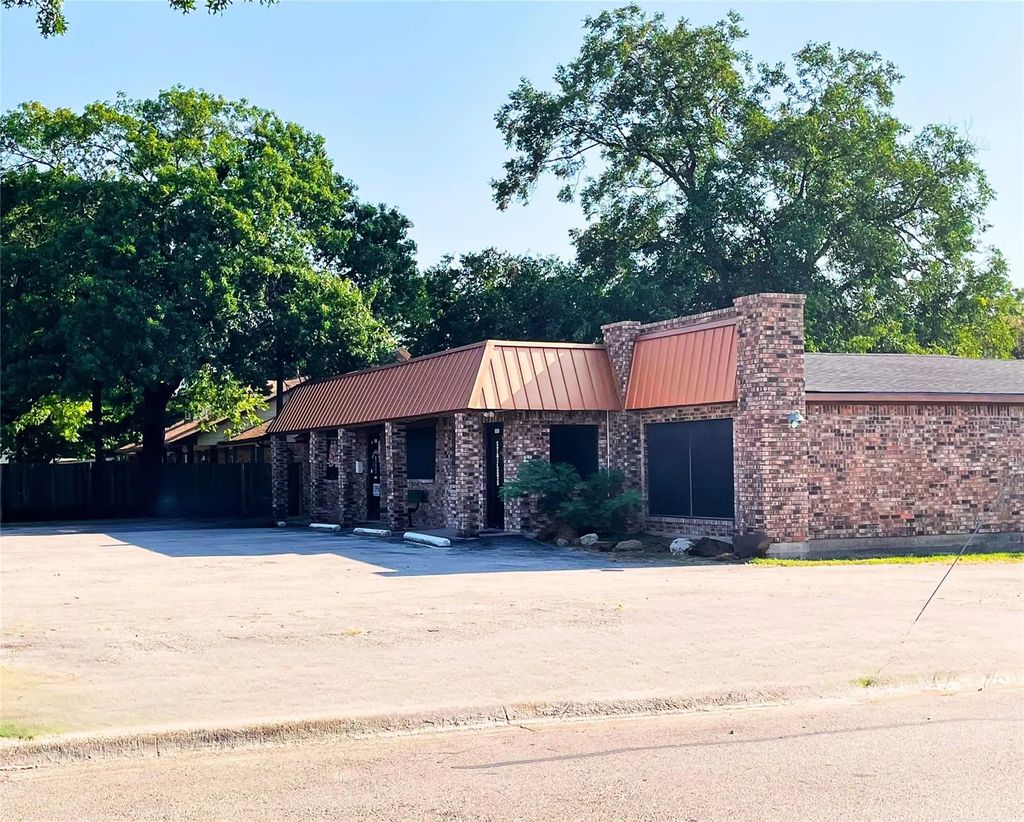 1600 N Waddill Street, McKinney