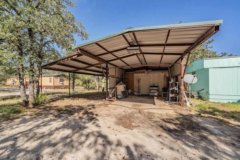 417 Wood River Road, Millsap