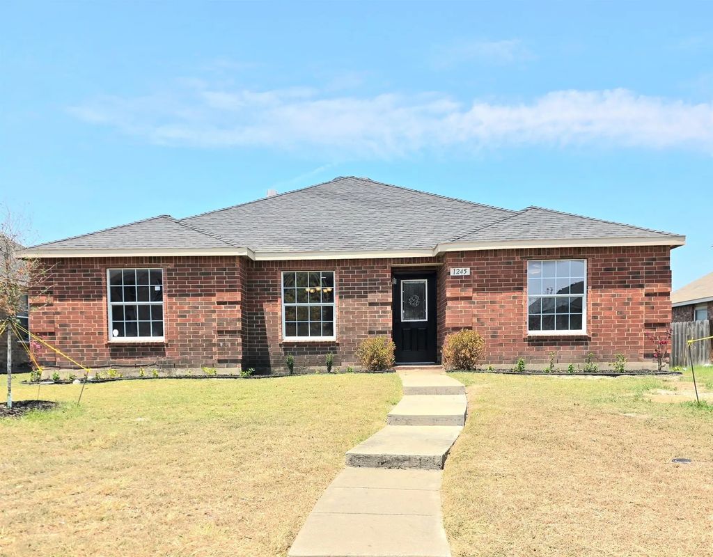 1245 Spring Water Drive, Lancaster