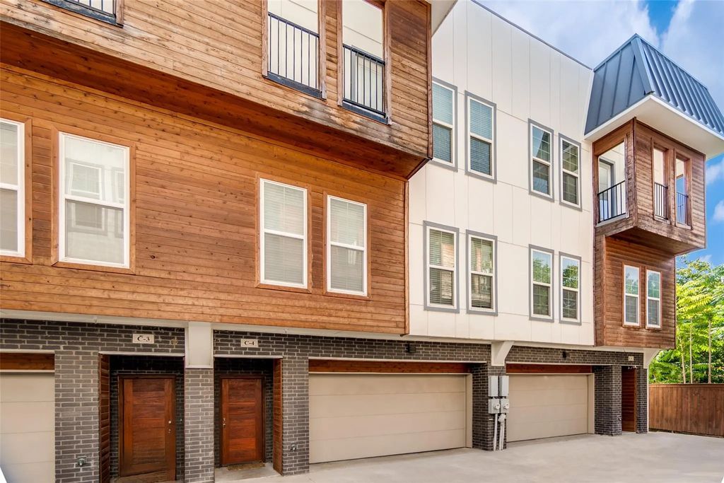 2318 Stutz Drive C4, Dallas