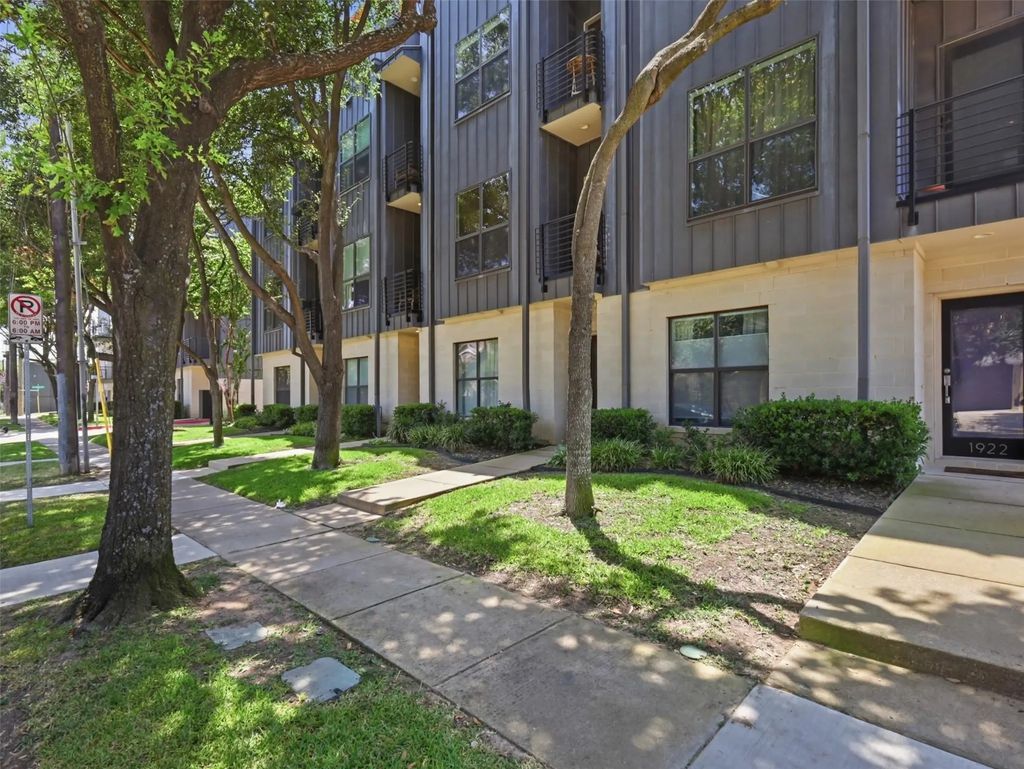 1918 Hope Way, Dallas