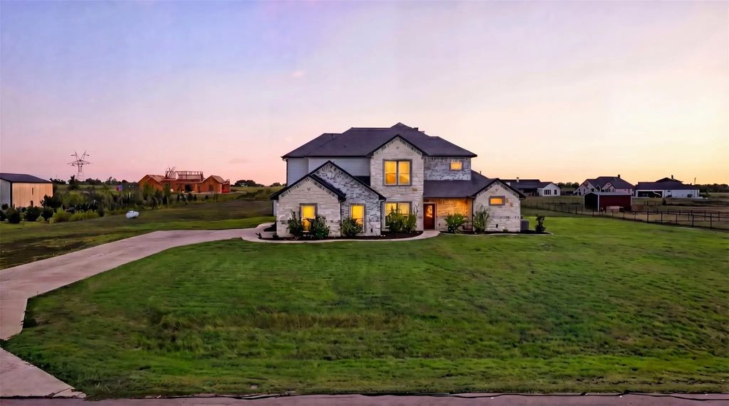 7271 Michelle Point, Krum