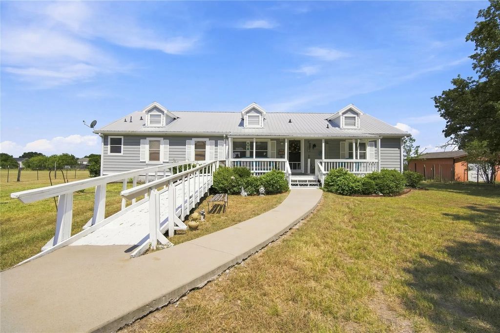 5177 Timarron Drive, Scurry