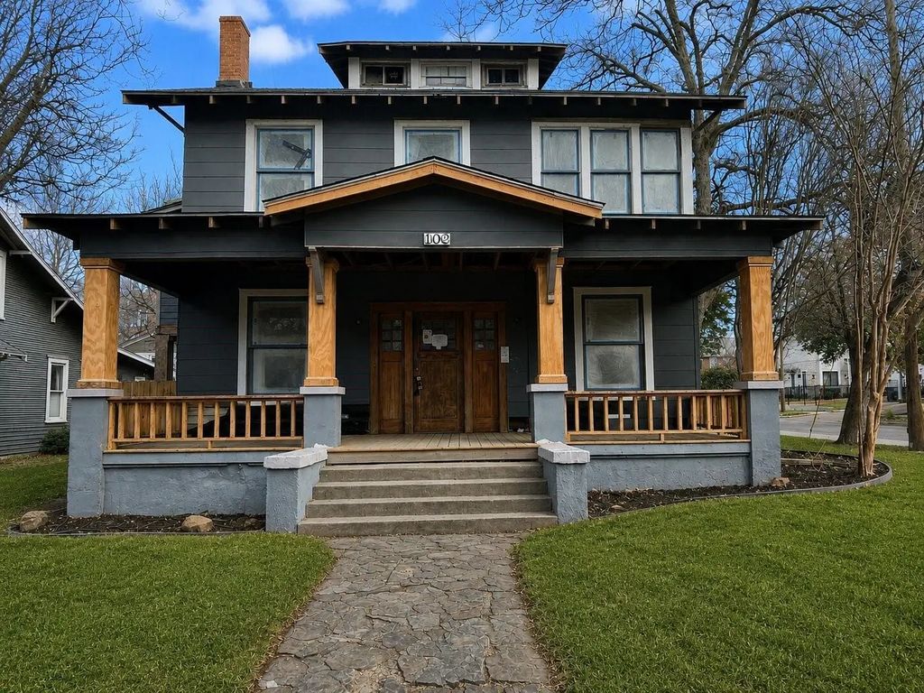 102 N Willomet Avenue, Dallas