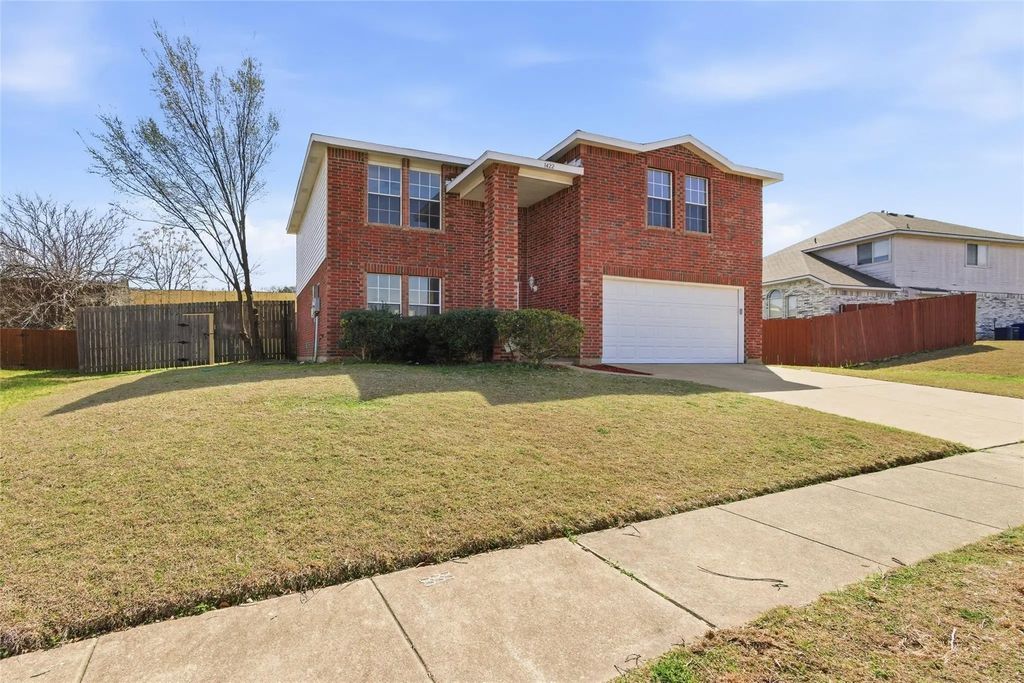 1422 Mill Branch Drive, Garland