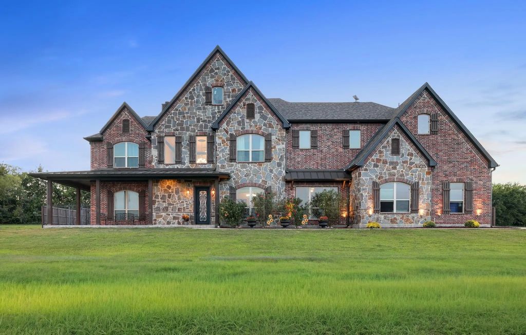 204 Tate Circle, Sherman