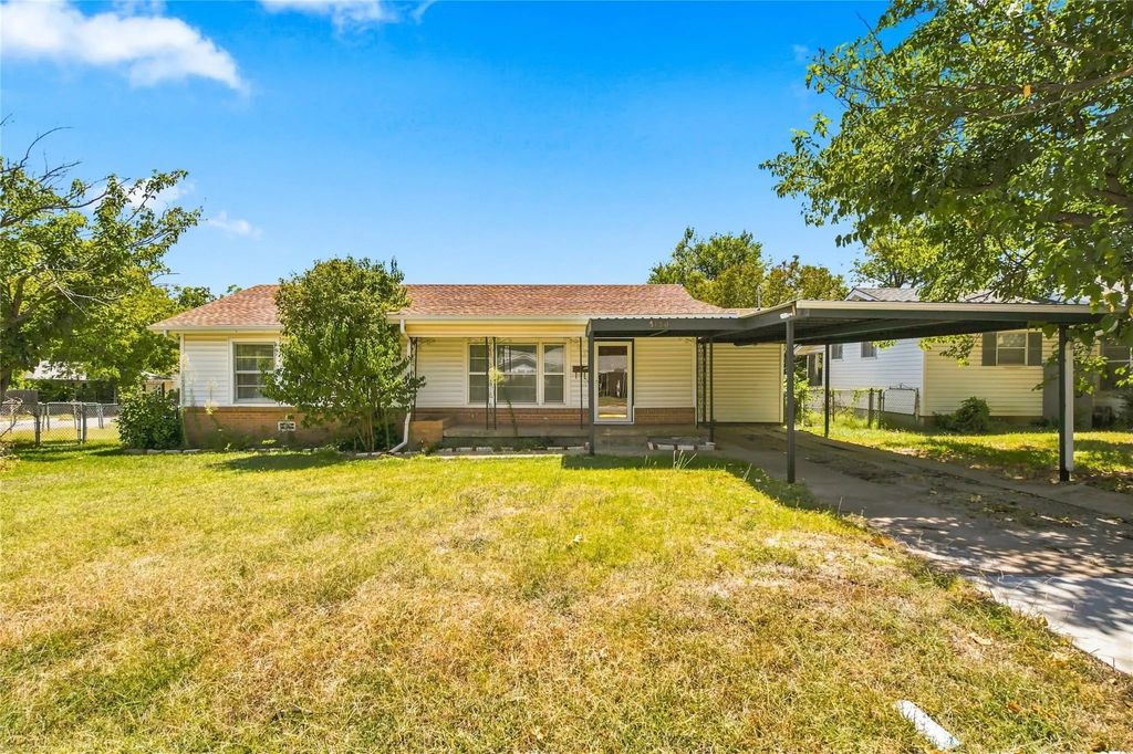 5130 Vicki Street, Haltom City