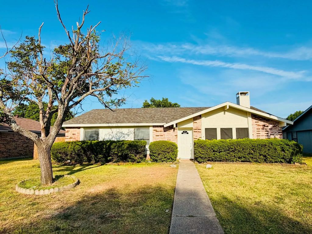 18907 Platte River Way, Dallas