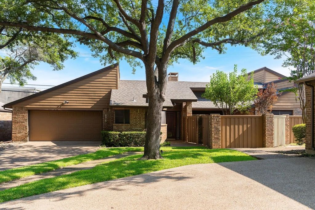 3315 Water Oak Court, Farmers Branch