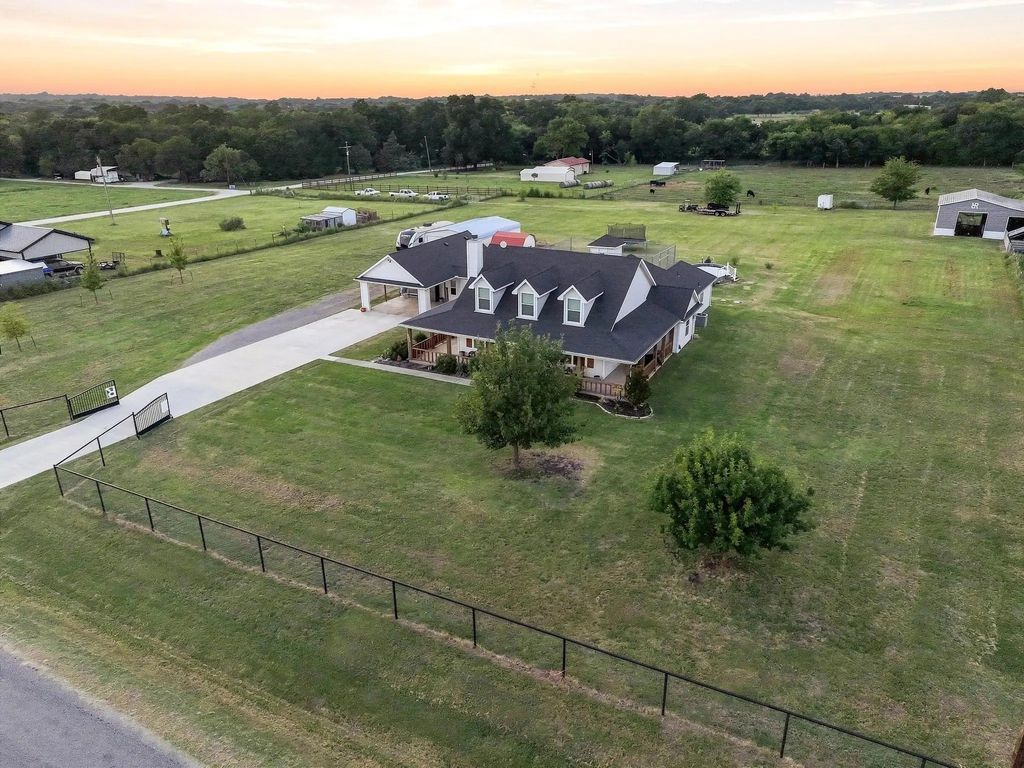 2455 County Road 700, Farmersville