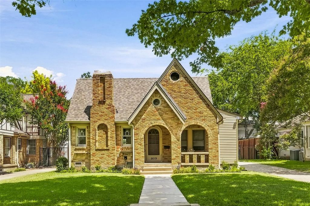 5619 Mccommas Boulevard, Dallas