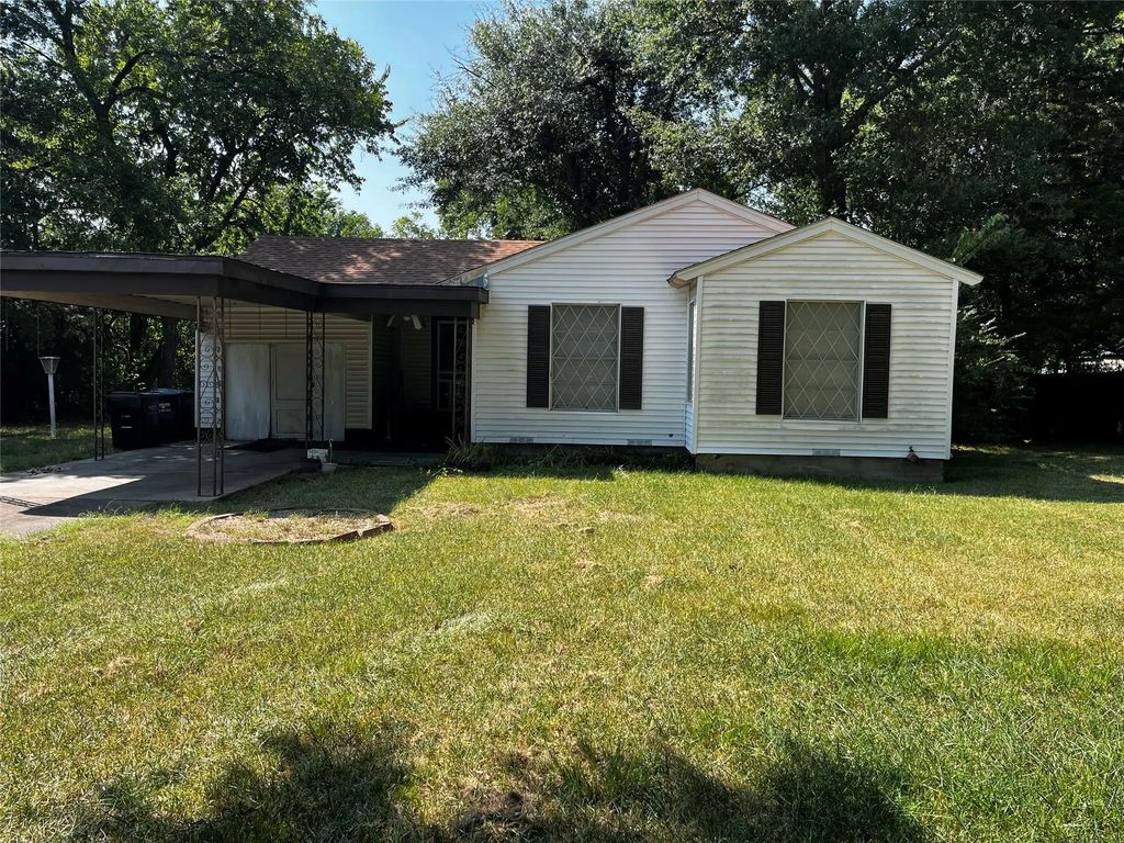 1005 Commerce Drive, Greenville