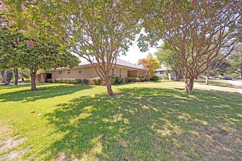 9407 Arborhill Drive, Dallas