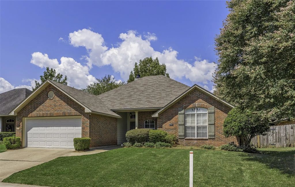 111 Riverbrooke Drive, Shreveport