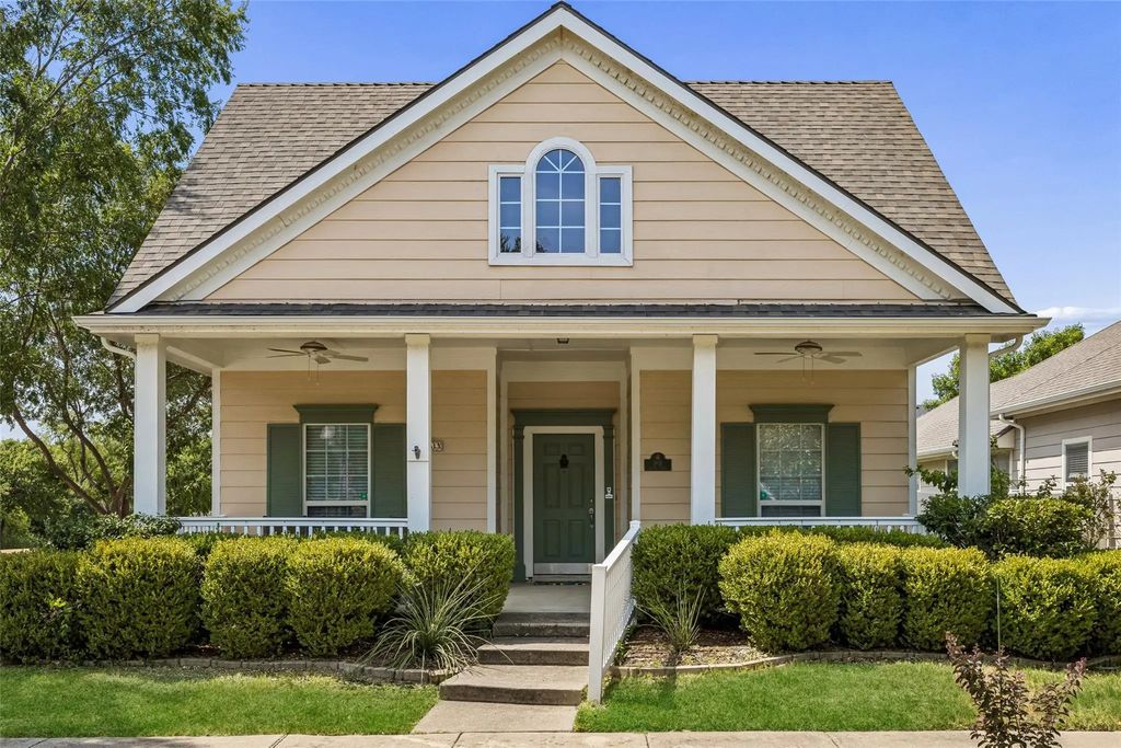 901 Wenk Drive, Aubrey