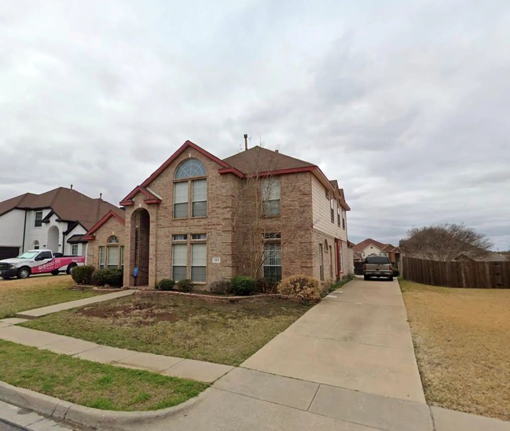307 Fort Edward Drive, Arlington