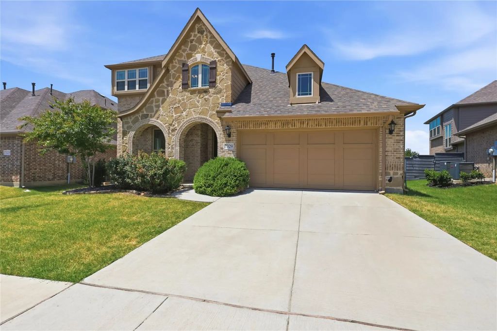 7329 Cherry  Blossom Lane, Aubrey