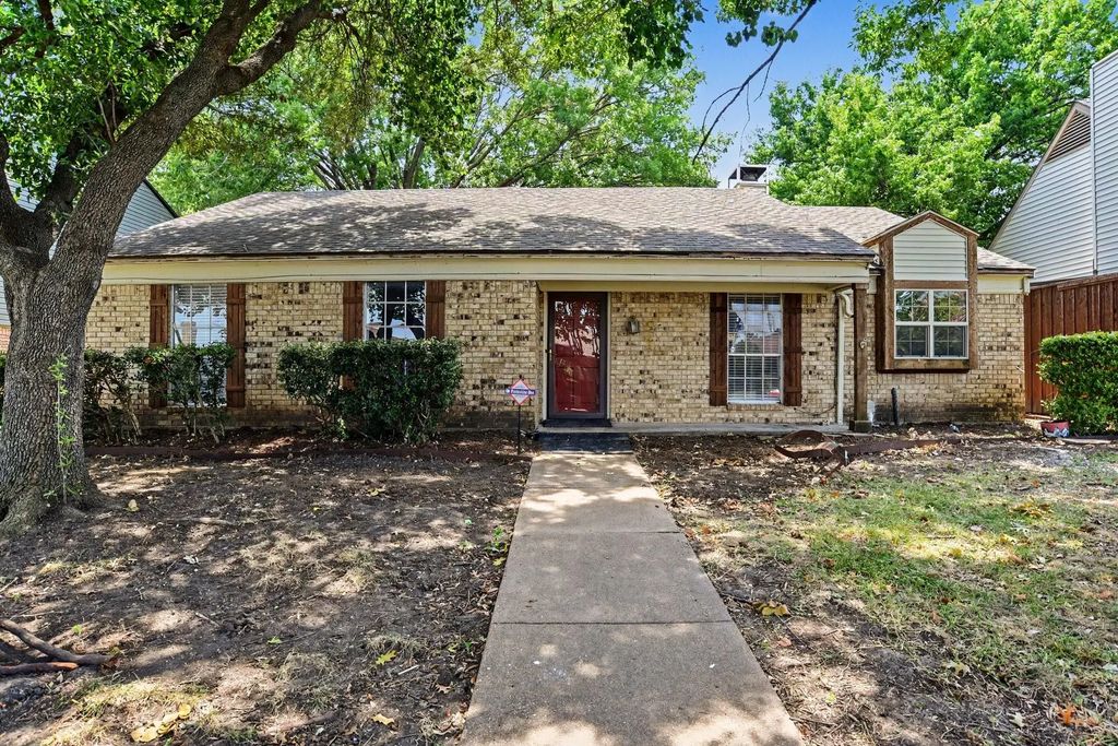 2414 Saharah Drive, Garland