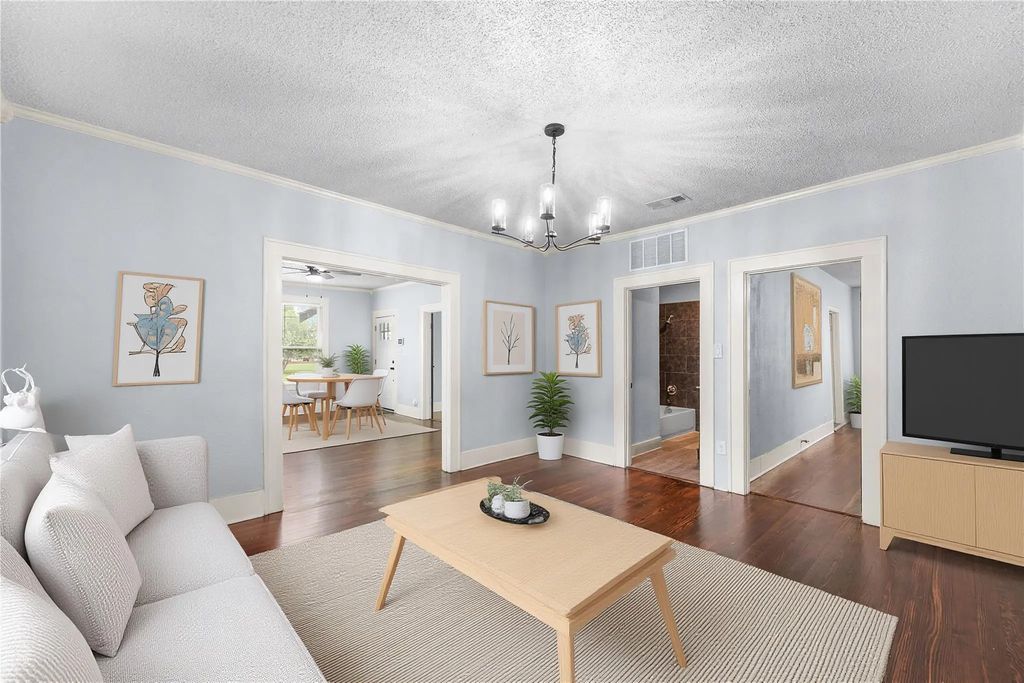 1506 Walnut Street, Greenville