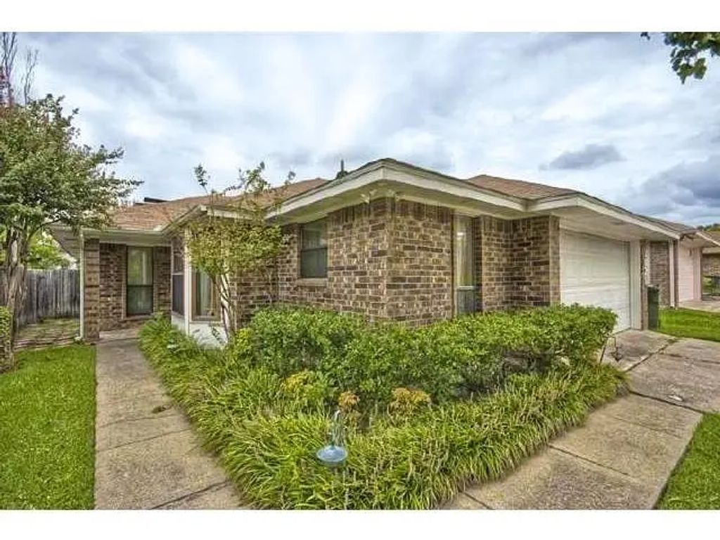 2021 Chalfont Drive, Carrollton