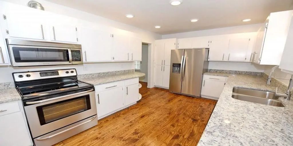 4558 Roland Avenue D, Highland Park