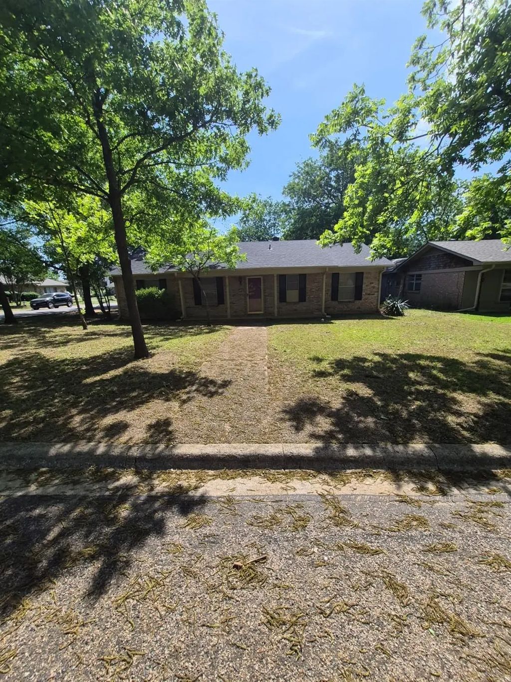 3009 Canterbury Circle, Sherman