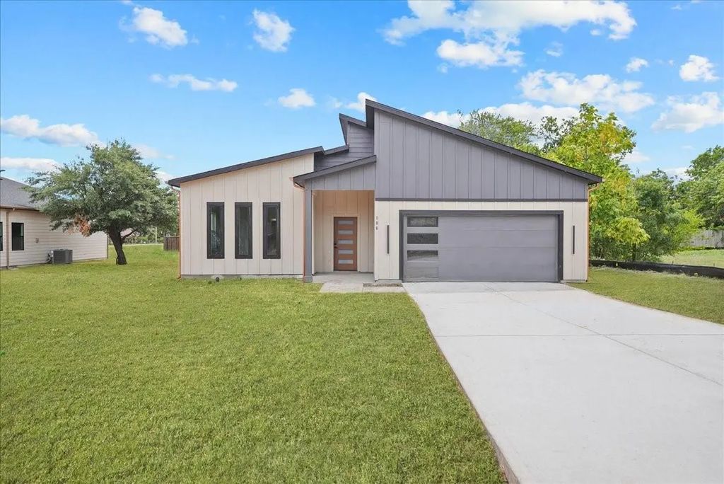 106 W Dogwood Trail, Fate