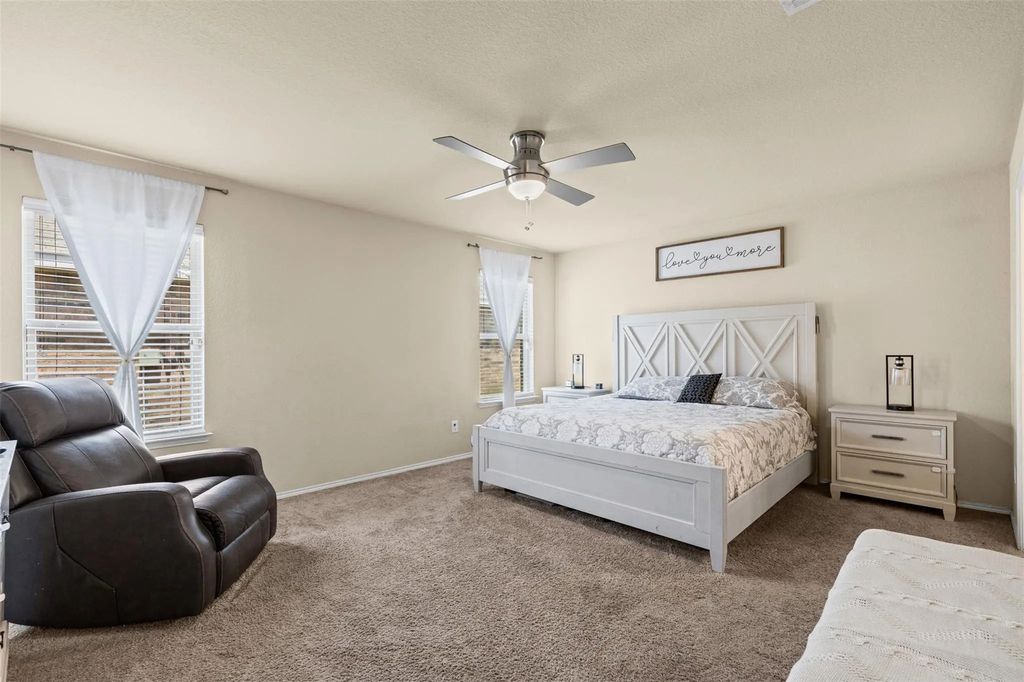 1612 Ambercrest Drive, Lancaster