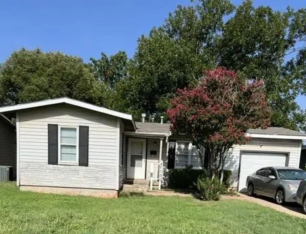 1326 S Bowie, Abilene