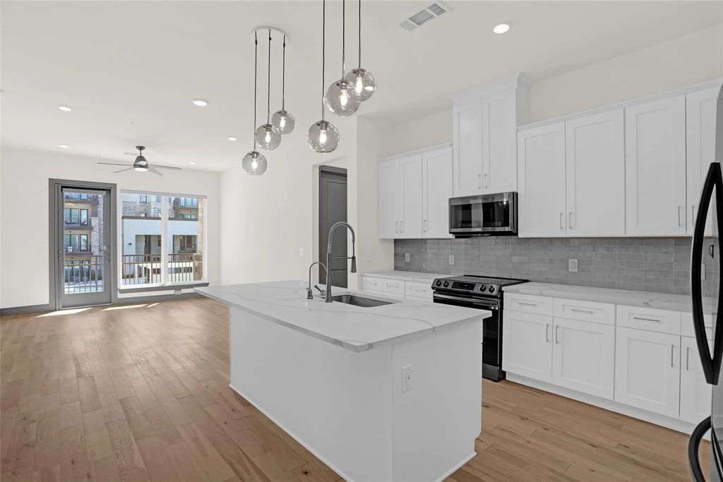 2700 Old Denton Road 2225, Carrollton