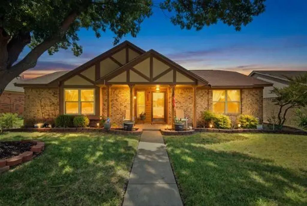 1500 Laredo Lane, Mesquite