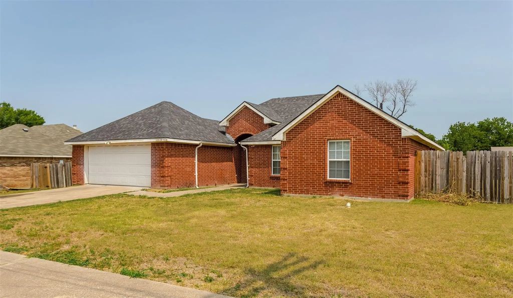 1015 Balkan Drive, Lancaster