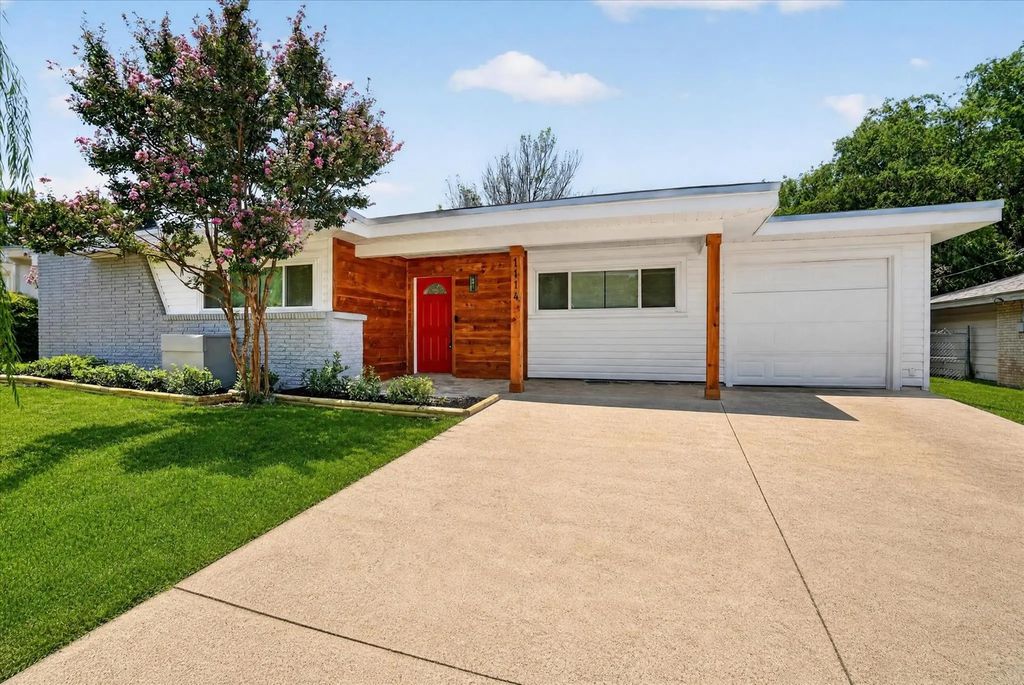 1114 Sproles Drive, Benbrook