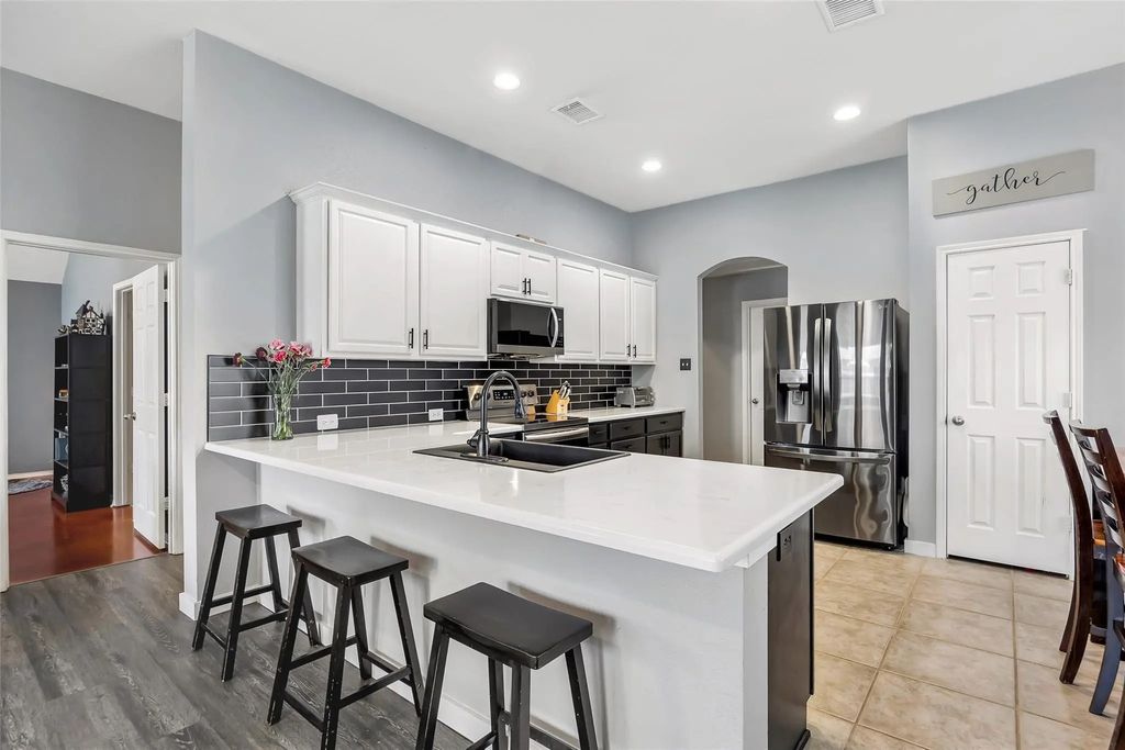 821 Austin Lane, Lavon