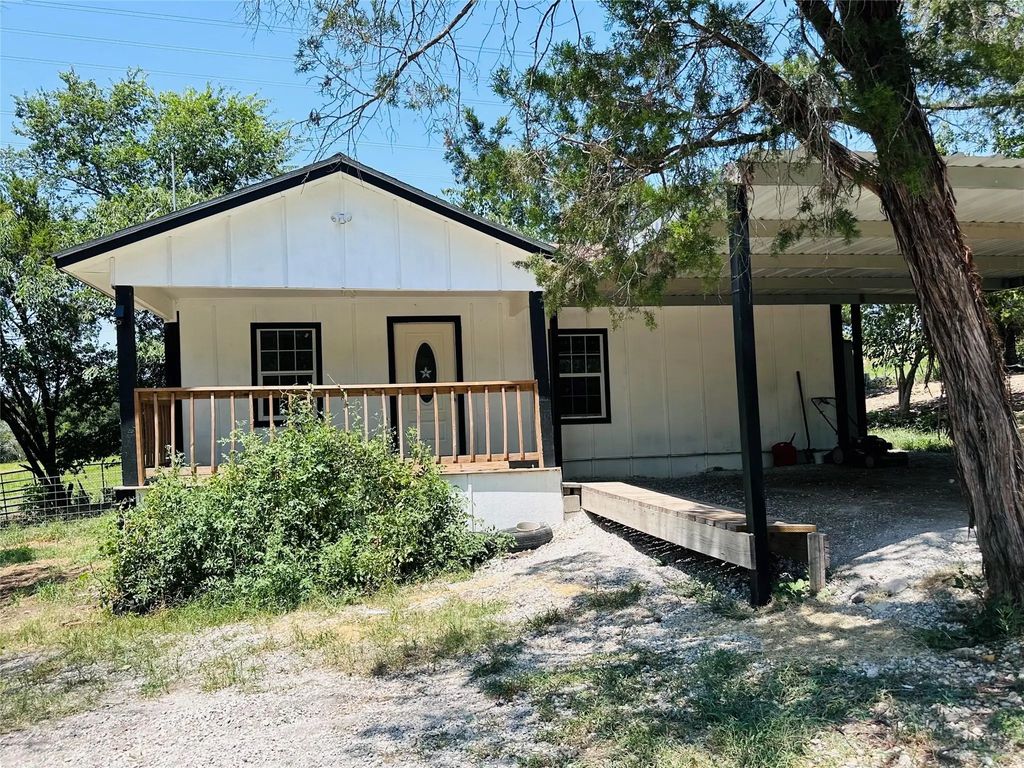 3006 Wagon Train Trail, Granbury