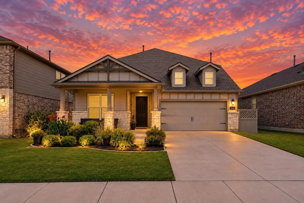 2428 Mockingbird Court, Northlake