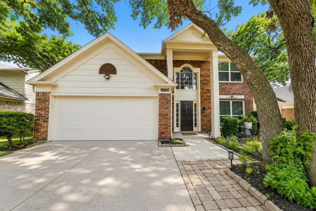 6860 Moss Lane, North Richland Hills