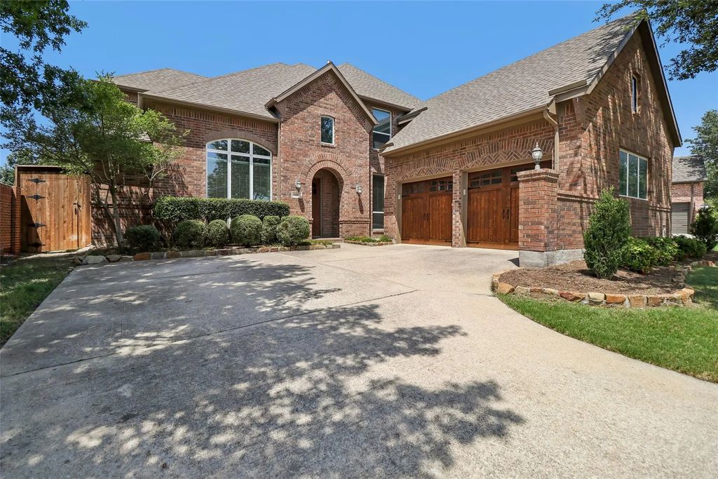 9601 Brazendine Drive, Fort Worth