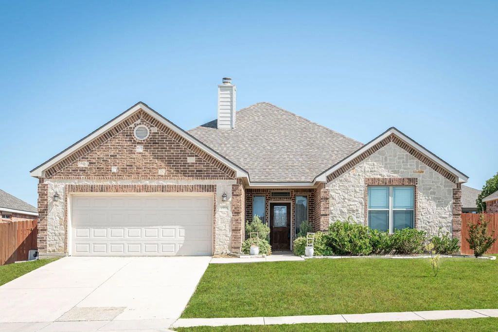 4916 Lakepark Drive, Sanger