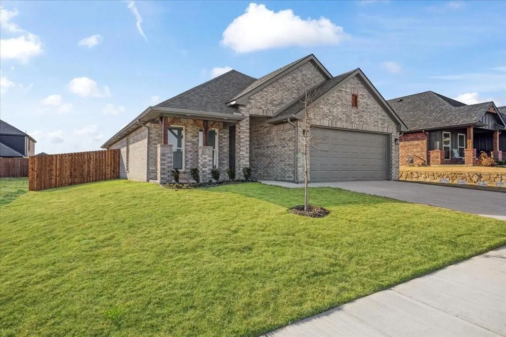4300 Hummingbird Drive, Sherman