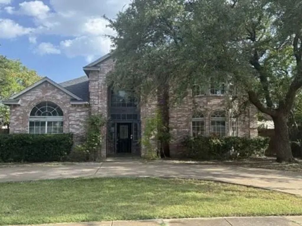 1108 Kensington Drive, DeSoto