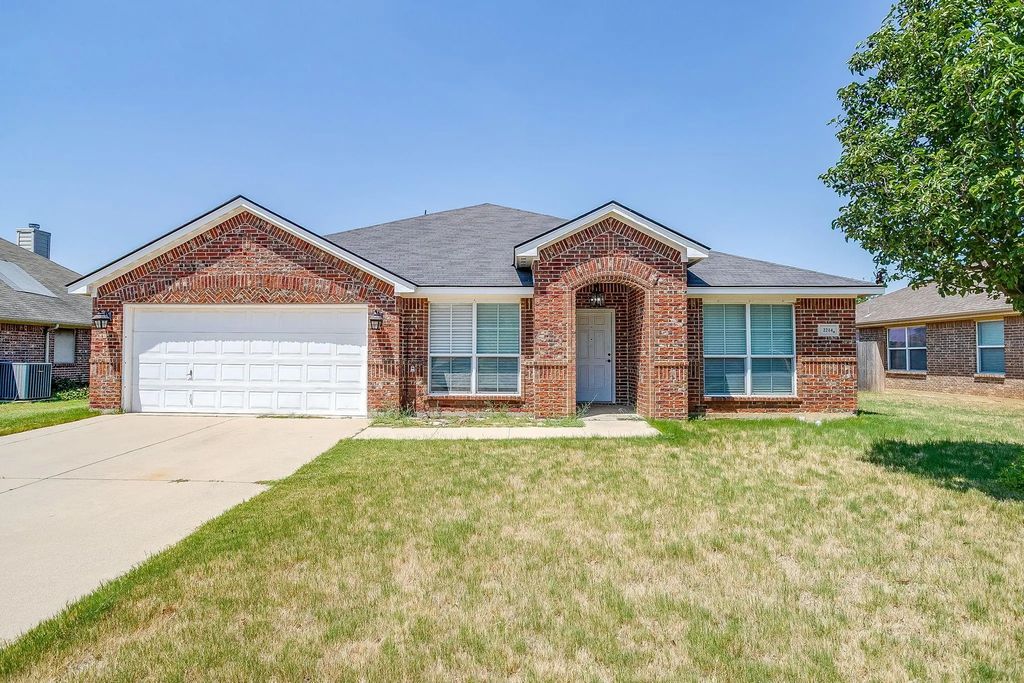 2214 Taylor Drive, Weatherford