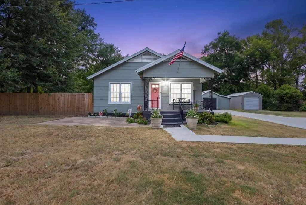 1241 N Beaulah Street, Hawkins