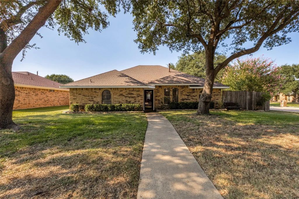 841 Broadmoor Drive, Mesquite