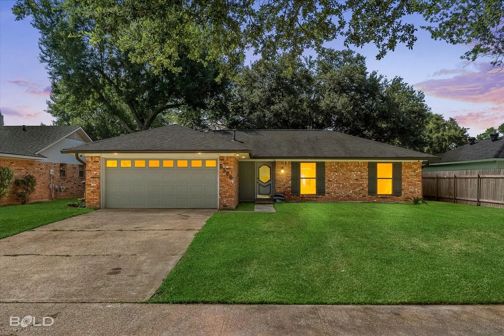 5302 Goldenrod Circle, Bossier City