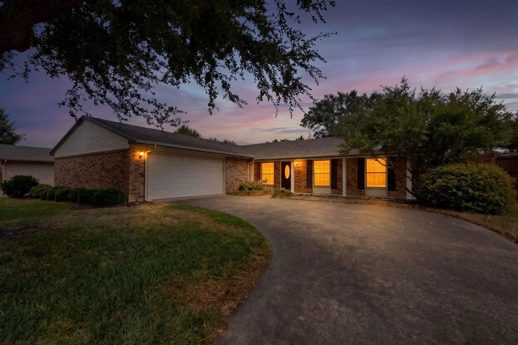 3723 Truesdell Place, Dallas